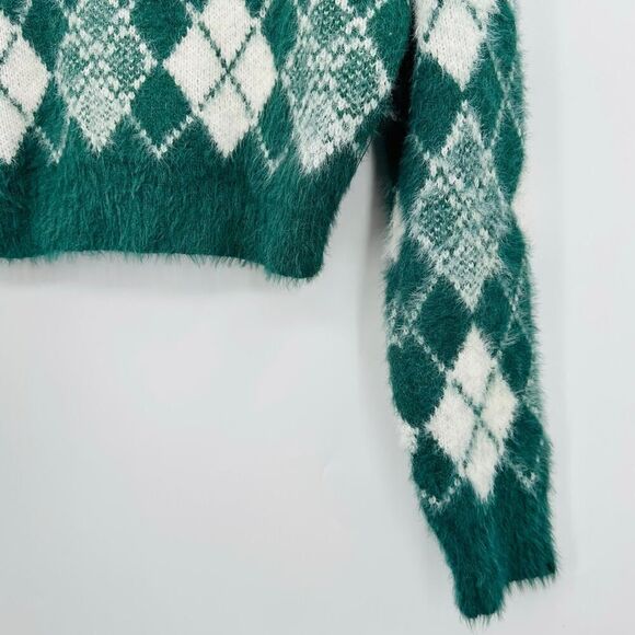 Shein Cropped Argyle Sweater Green White Womens Large Fuzzy Soft Preppy - Picture 3 of 4